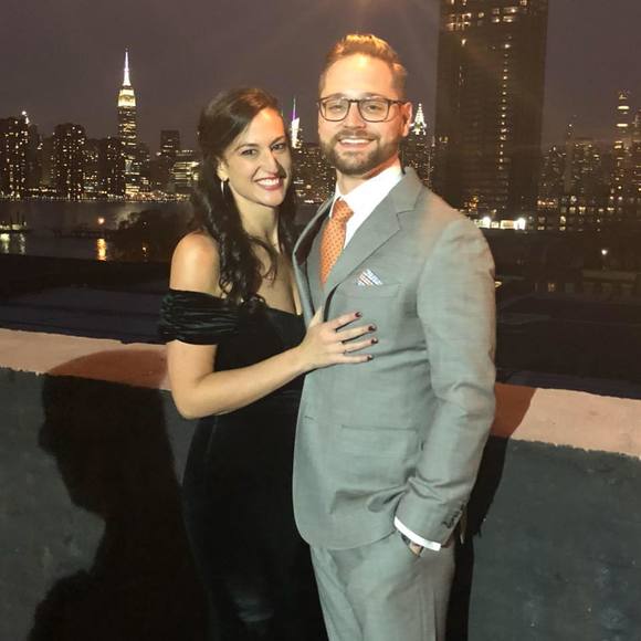 Meet your Posher, Lara - Picture 1 of 1